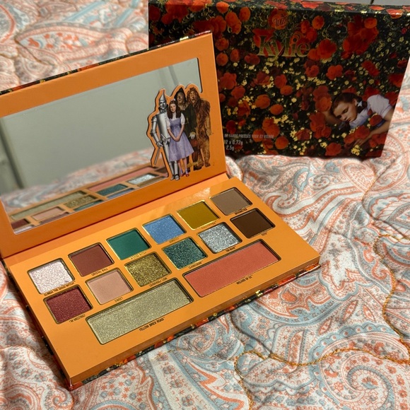 Kylie x Wizard of Oz Eyeshadow Palette